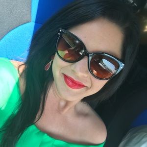 Meet your Posher, Kali